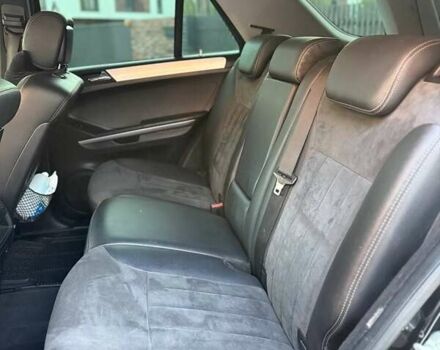 Черный Мерседес М-Класс, объемом двигателя 3.5 л и пробегом 293 тыс. км за 8300 $, фото 11 на Automoto.ua