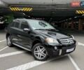 Черный Мерседес М-Класс, объемом двигателя 3.5 л и пробегом 247 тыс. км за 10990 $, фото 1 на Automoto.ua