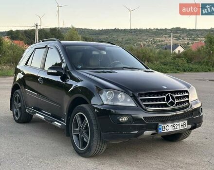 Мерседес М-Клас 2006 у Старом Самборе на Automoto.ua Чорний Мерседес М-Клас, об'ємом двигуна 3.5 л та пробігом 293 тис. км за 8800 $, фото 3 на Automoto.ua
