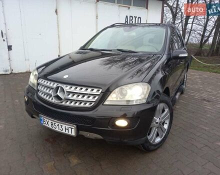 Черный Мерседес М-Класс, объемом двигателя 3 л и пробегом 366 тыс. км за 10500 $, фото 5 на Automoto.ua