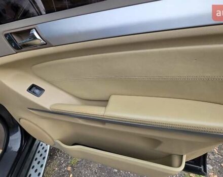 Чорний Мерседес М-Клас, об'ємом двигуна 6.2 л та пробігом 286 тис. км за 10599 $, фото 26 на Automoto.ua