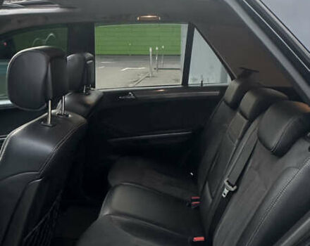 Черный Мерседес М-Класс, объемом двигателя 4.97 л и пробегом 335 тыс. км за 10500 $, фото 11 на Automoto.ua