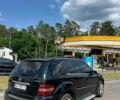 Черный Мерседес М-Класс, объемом двигателя 3.5 л и пробегом 233 тыс. км за 9300 $, фото 4 на Automoto.ua