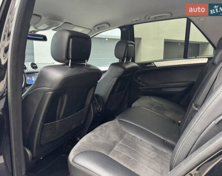 Черный Мерседес М-Класс, объемом двигателя 3 л и пробегом 386 тыс. км за 10999 $, фото 38 на Automoto.ua