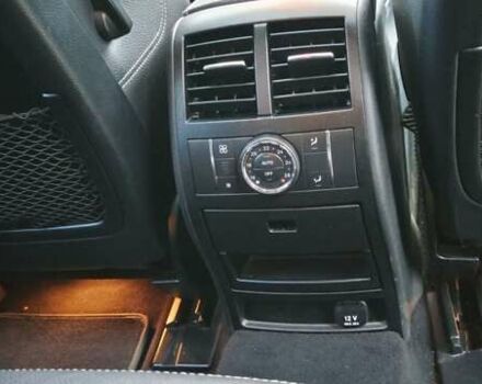 Черный Мерседес М-Класс, объемом двигателя 3.5 л и пробегом 176 тыс. км за 9000 $, фото 24 на Automoto.ua