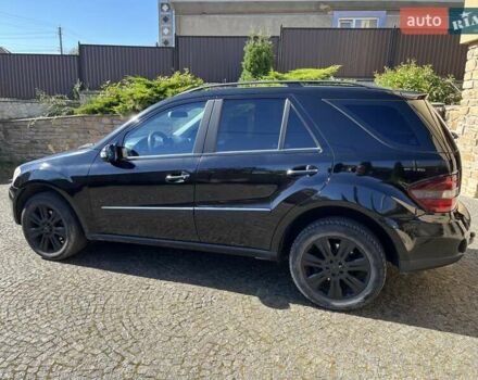 Чорний Мерседес М-Клас, об'ємом двигуна 2.99 л та пробігом 385 тис. км за 11500 $, фото 2 на Automoto.ua