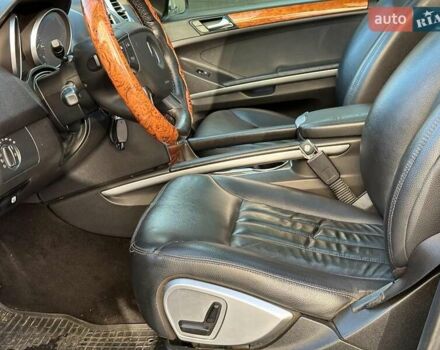 Черный Мерседес М-Класс, объемом двигателя 3.5 л и пробегом 214 тыс. км за 10940 $, фото 7 на Automoto.ua