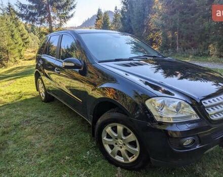 Мерседес М-Класс 2006 в Воловце на Automoto.ua Черный Мерседес М-Класс, объемом двигателя 3.5 л и пробегом 195 тыс. км за 11500 $, фото 3 на Automoto.ua