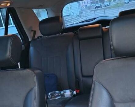 Черный Мерседес М-Класс, объемом двигателя 3.5 л и пробегом 176 тыс. км за 9000 $, фото 12 на Automoto.ua