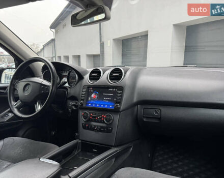 Черный Мерседес М-Класс, объемом двигателя 3 л и пробегом 386 тыс. км за 10999 $, фото 33 на Automoto.ua