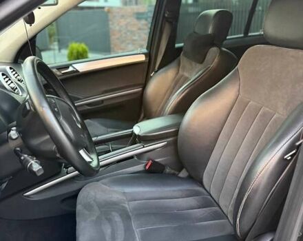 Черный Мерседес М-Класс, объемом двигателя 3.5 л и пробегом 293 тыс. км за 8300 $, фото 4 на Automoto.ua