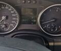 Черный Мерседес М-Класс, объемом двигателя 3.5 л и пробегом 275 тыс. км за 10000 $, фото 21 на Automoto.ua