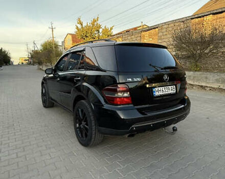 Черный Мерседес М-Класс, объемом двигателя 2.99 л и пробегом 293 тыс. км за 11000 $, фото 8 на Automoto.ua