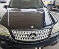 Чорний Мерседес М-Клас, об'ємом двигуна 4.97 л та пробігом 187 тис. км за 10000 $, фото 2 на Automoto.ua
