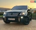 Чорний Мерседес М-Клас, об'ємом двигуна 5 л та пробігом 208 тис. км за 11000 $, фото 1 на Automoto.ua
