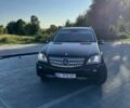 Черный Мерседес М-Класс, объемом двигателя 3.5 л и пробегом 250 тыс. км за 11000 $, фото 5 на Automoto.ua