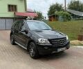 Черный Мерседес М-Класс, объемом двигателя 2.99 л и пробегом 380 тыс. км за 11999 $, фото 1 на Automoto.ua