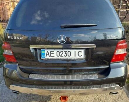 Черный Мерседес М-Класс, объемом двигателя 3.49 л и пробегом 234 тыс. км за 10599 $, фото 8 на Automoto.ua