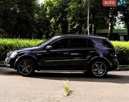 Чорний Мерседес М-Клас, об'ємом двигуна 6.2 л та пробігом 220 тис. км за 12999 $, фото 1 на Automoto.ua