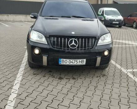 Черный Мерседес М-Класс, объемом двигателя 5.46 л и пробегом 239 тыс. км за 10800 $, фото 9 на Automoto.ua