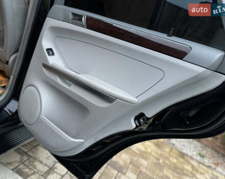 Черный Мерседес М-Класс, объемом двигателя 3.5 л и пробегом 236 тыс. км за 7700 $, фото 45 на Automoto.ua