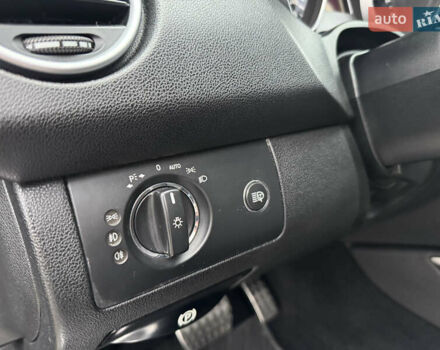 Черный Мерседес М-Класс, объемом двигателя 2.99 л и пробегом 250 тыс. км за 12900 $, фото 8 на Automoto.ua