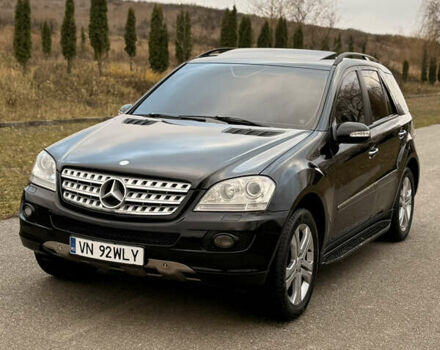 Черный Мерседес М-Класс, объемом двигателя 3 л и пробегом 275 тыс. км за 7900 $, фото 20 на Automoto.ua