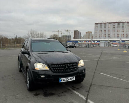 Черный Мерседес М-Класс, объемом двигателя 3.5 л и пробегом 277 тыс. км за 9000 $, фото 27 на Automoto.ua