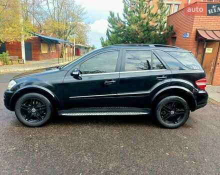 Черный Мерседес М-Класс, объемом двигателя 3.5 л и пробегом 100 тыс. км за 10400 $, фото 6 на Automoto.ua