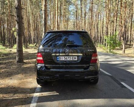 Черный Мерседес М-Класс, объемом двигателя 3.5 л и пробегом 296 тыс. км за 12000 $, фото 8 на Automoto.ua