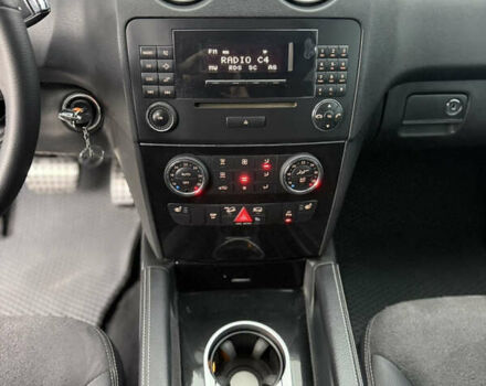 Чорний Мерседес М-Клас, об'ємом двигуна 2.99 л та пробігом 373 тис. км за 10800 $, фото 39 на Automoto.ua