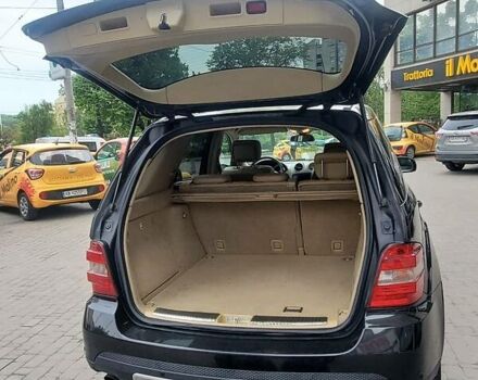 Чорний Мерседес М-Клас, об'ємом двигуна 3 л та пробігом 274 тис. км за 11000 $, фото 14 на Automoto.ua