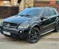 Чорний Мерседес М-Клас, об'ємом двигуна 6.21 л та пробігом 297 тис. км за 7500 $, фото 1 на Automoto.ua