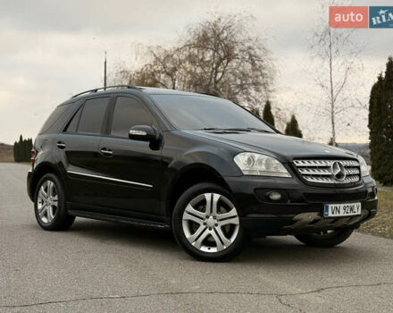 Черный Мерседес М-Класс, объемом двигателя 3 л и пробегом 275 тыс. км за 7900 $, фото 7 на Automoto.ua