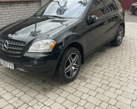 Мерседес М-Класс 2007 в Ирпене на Automoto.ua Черный Мерседес М-Класс, объемом двигателя 3.5 л и пробегом 227 тыс. км за 12500 $, фото 2 на Automoto.ua