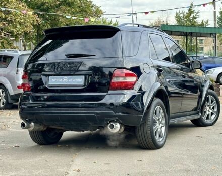 Черный Мерседес М-Класс, объемом двигателя 3.5 л и пробегом 277 тыс. км за 8500 $, фото 4 на Automoto.ua