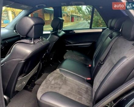 Черный Мерседес М-Класс, объемом двигателя 3.5 л и пробегом 100 тыс. км за 10400 $, фото 9 на Automoto.ua