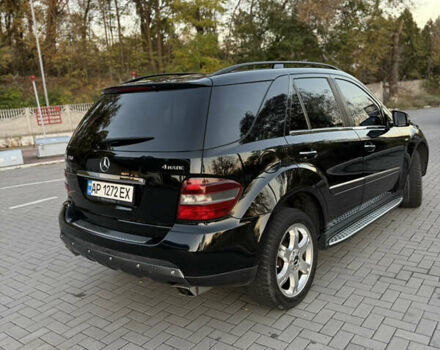 Черный Мерседес М-Класс, объемом двигателя 3.5 л и пробегом 360 тыс. км за 12000 $, фото 12 на Automoto.ua