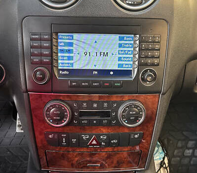 Черный Мерседес М-Класс, объемом двигателя 4.97 л и пробегом 277 тыс. км за 9500 $, фото 8 на Automoto.ua