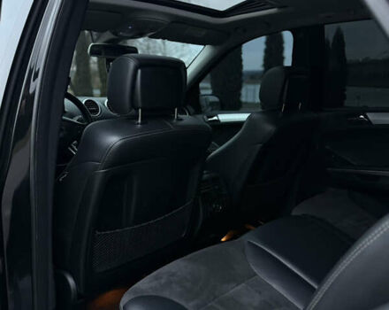 Черный Мерседес М-Класс, объемом двигателя 3 л и пробегом 275 тыс. км за 7900 $, фото 56 на Automoto.ua