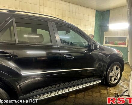 Чорний Мерседес М-Клас, об'ємом двигуна 3.5 л та пробігом 241 тис. км за 9800 $, фото 10 на Automoto.ua