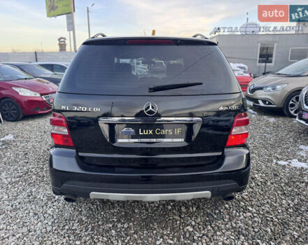 Чорний Мерседес М-Клас, об'ємом двигуна 2.99 л та пробігом 378 тис. км за 9999 $, фото 10 на Automoto.ua