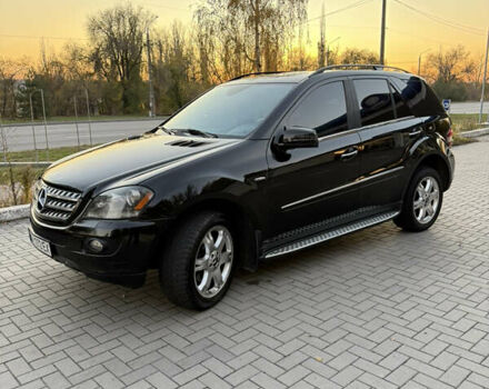 Черный Мерседес М-Класс, объемом двигателя 3.5 л и пробегом 360 тыс. км за 12000 $, фото 14 на Automoto.ua