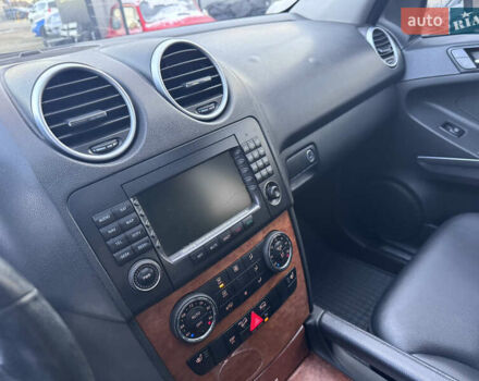 Чорний Мерседес М-Клас, об'ємом двигуна 2.99 л та пробігом 378 тис. км за 9999 $, фото 27 на Automoto.ua