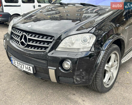 Черный Мерседес М-Класс, объемом двигателя 6.3 л и пробегом 148 тыс. км за 12500 $, фото 4 на Automoto.ua