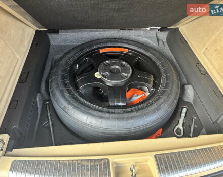 Черный Мерседес М-Класс, объемом двигателя 6.3 л и пробегом 148 тыс. км за 12500 $, фото 18 на Automoto.ua