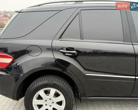 Чорний Мерседес М-Клас, об'ємом двигуна 2.99 л та пробігом 373 тис. км за 10800 $, фото 31 на Automoto.ua