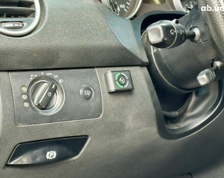 Черный Мерседес М-Класс, объемом двигателя 3.5 л и пробегом 277 тыс. км за 8500 $, фото 9 на Automoto.ua