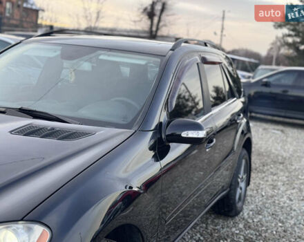 Чорний Мерседес М-Клас, об'ємом двигуна 2.99 л та пробігом 378 тис. км за 9999 $, фото 21 на Automoto.ua