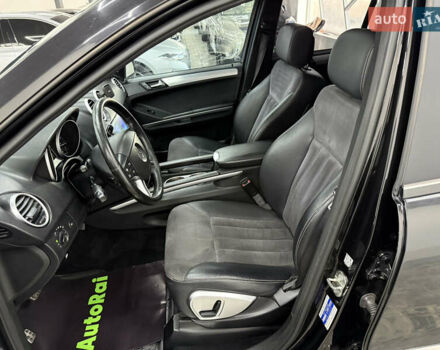 Черный Мерседес М-Класс, объемом двигателя 2.99 л и пробегом 380 тыс. км за 12300 $, фото 14 на Automoto.ua